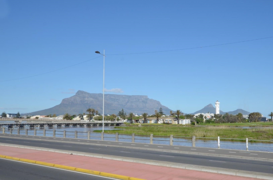 11 Bedroom Property for Sale in Milnerton Western Cape